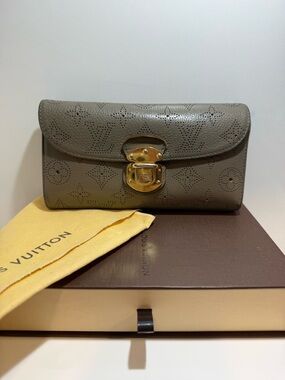 Louis Vuitton Taupe Monogram Mahina Leather Wallet